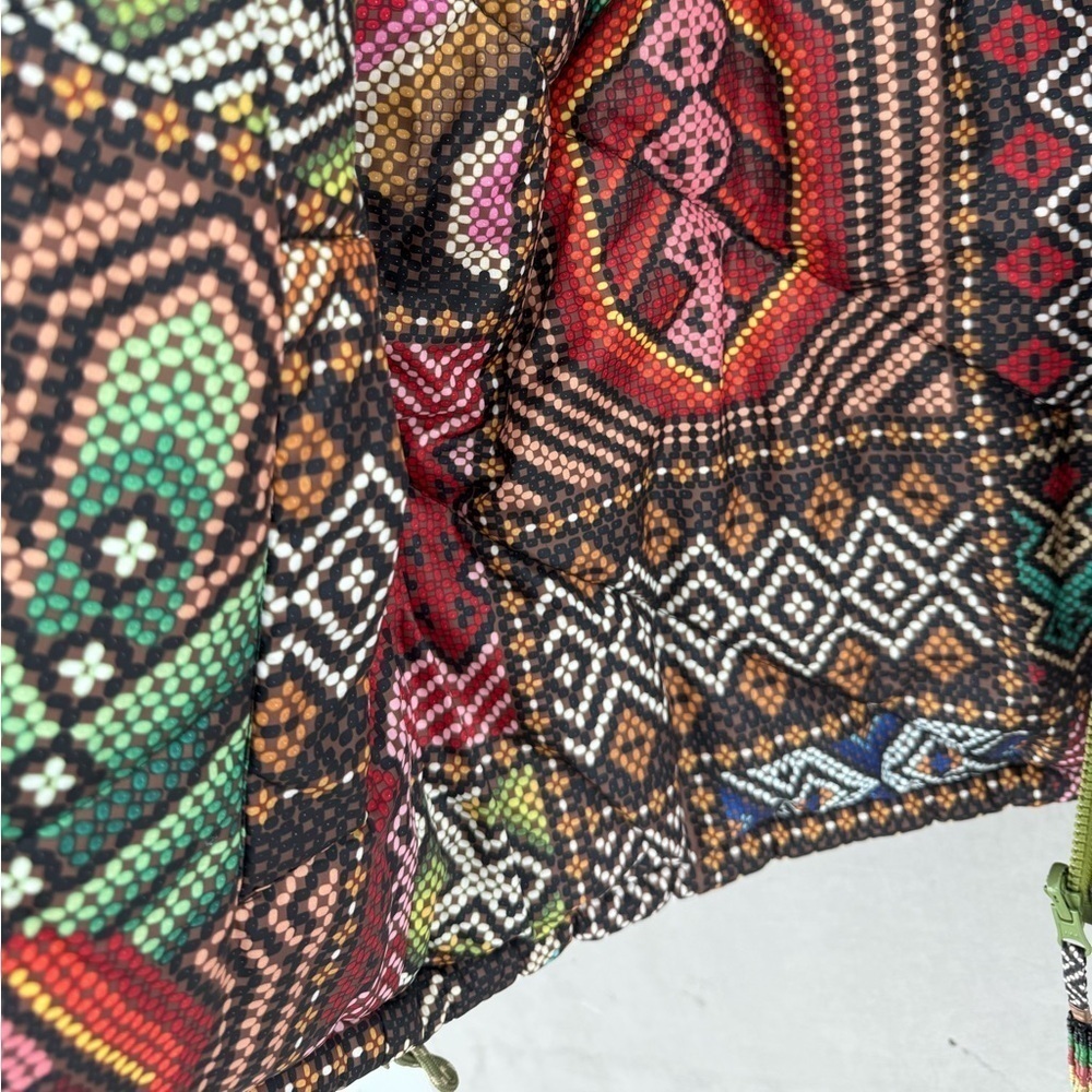 FARM RIO Tropical Rauti Puffer Jacket - Picture 13 of 16